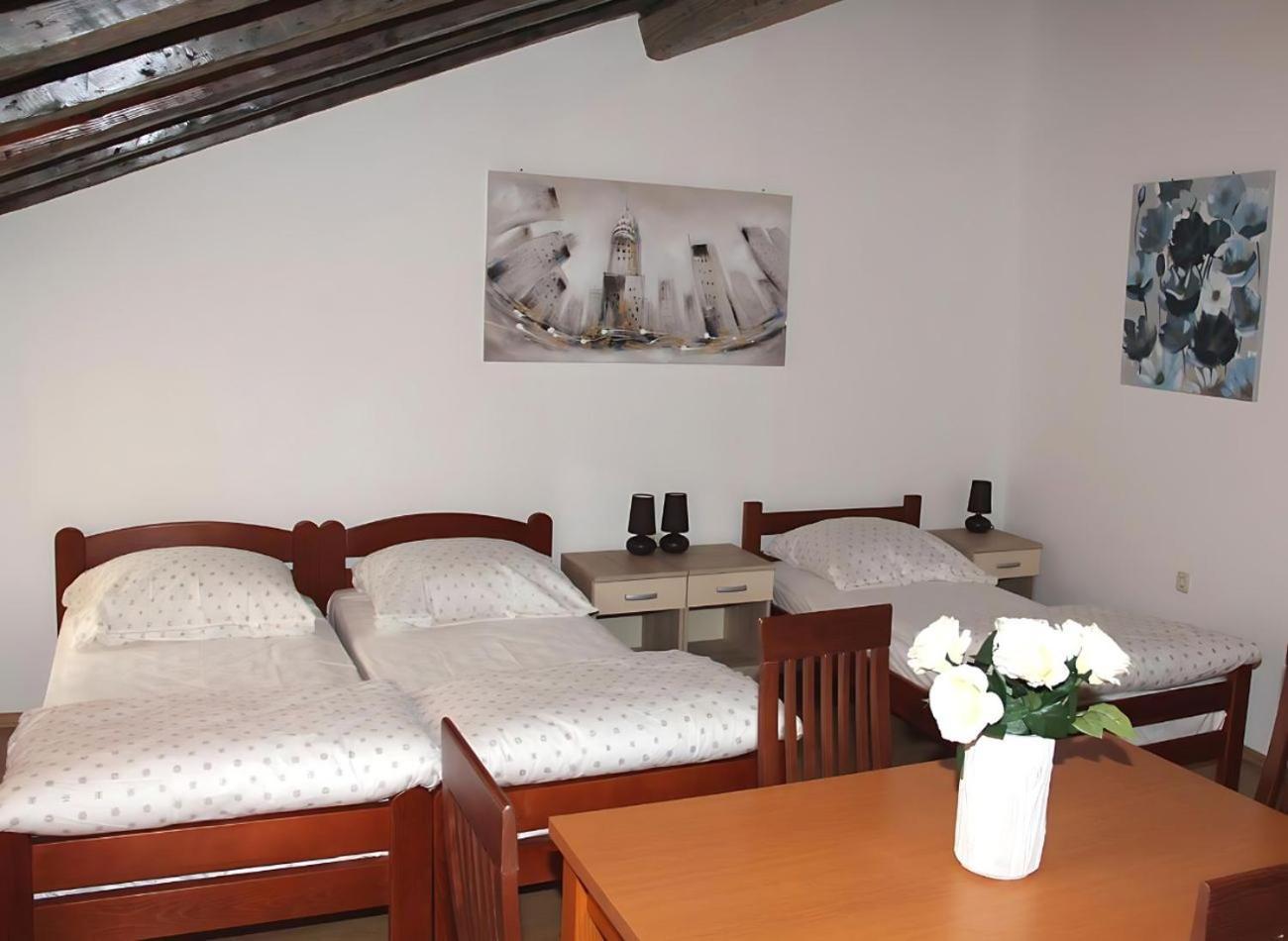 Sunny Rooms And Suites Шибеник Экстерьер фото