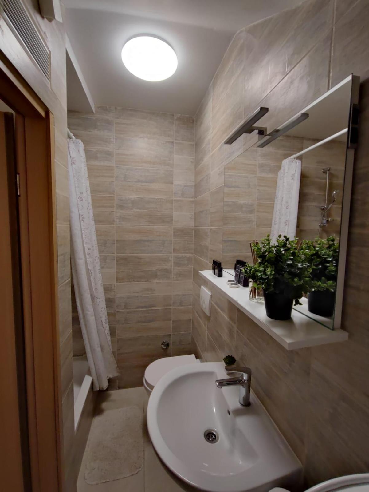 Sunny Rooms And Suites Шибеник Экстерьер фото